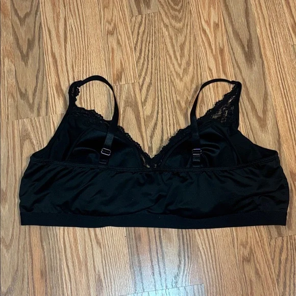 Torrid curve, black bralette lace detail, size 4X - Picture 3 of 6